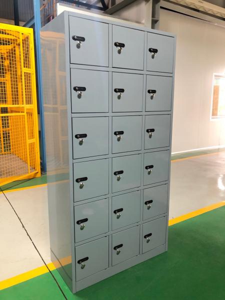 Tủ locker 18 ngăn